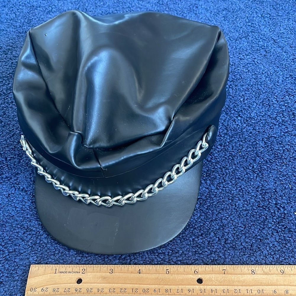 Chain hat - Picture 2 of 7